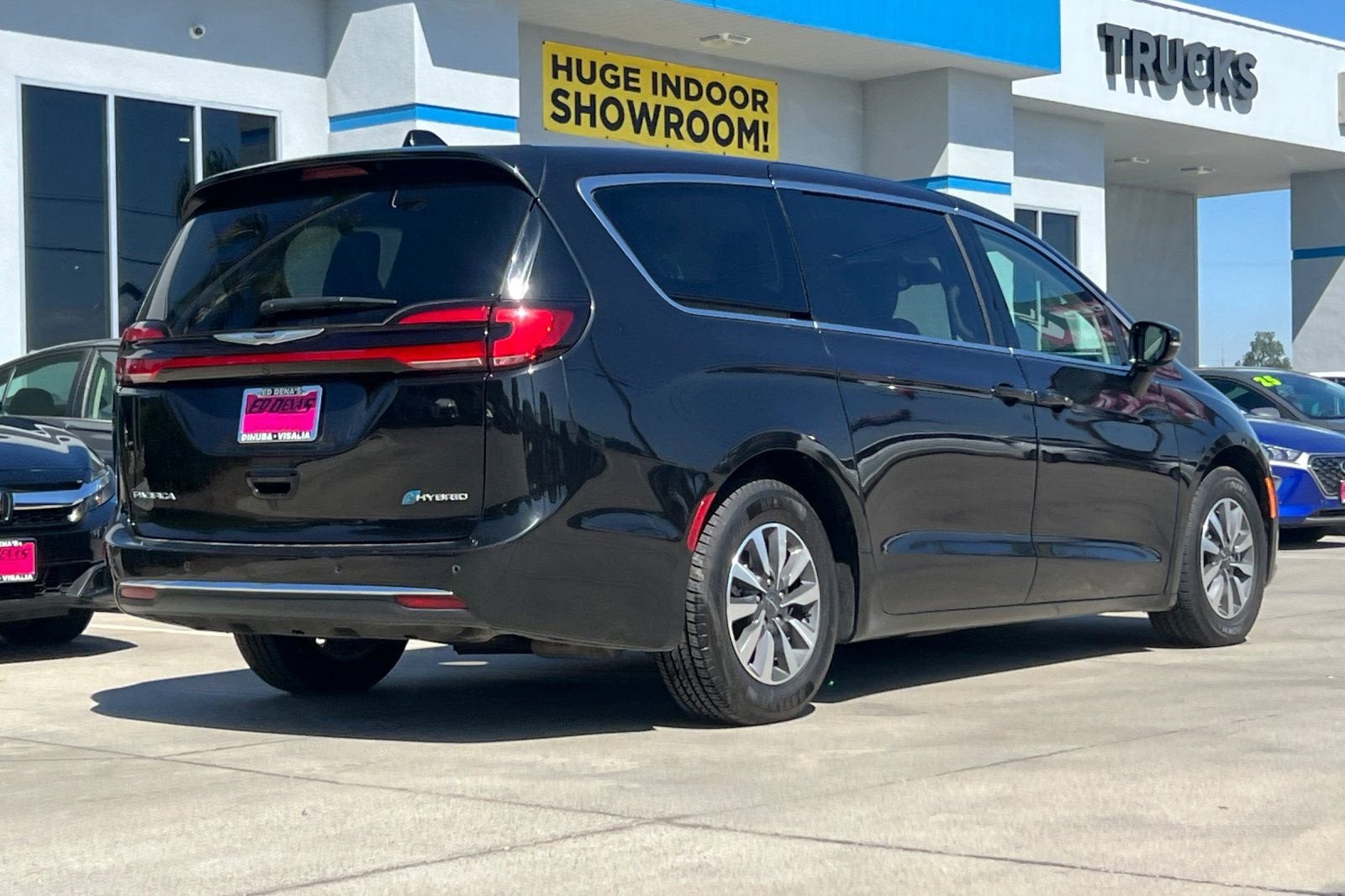 2024 Chrysler Pacifica — interior view